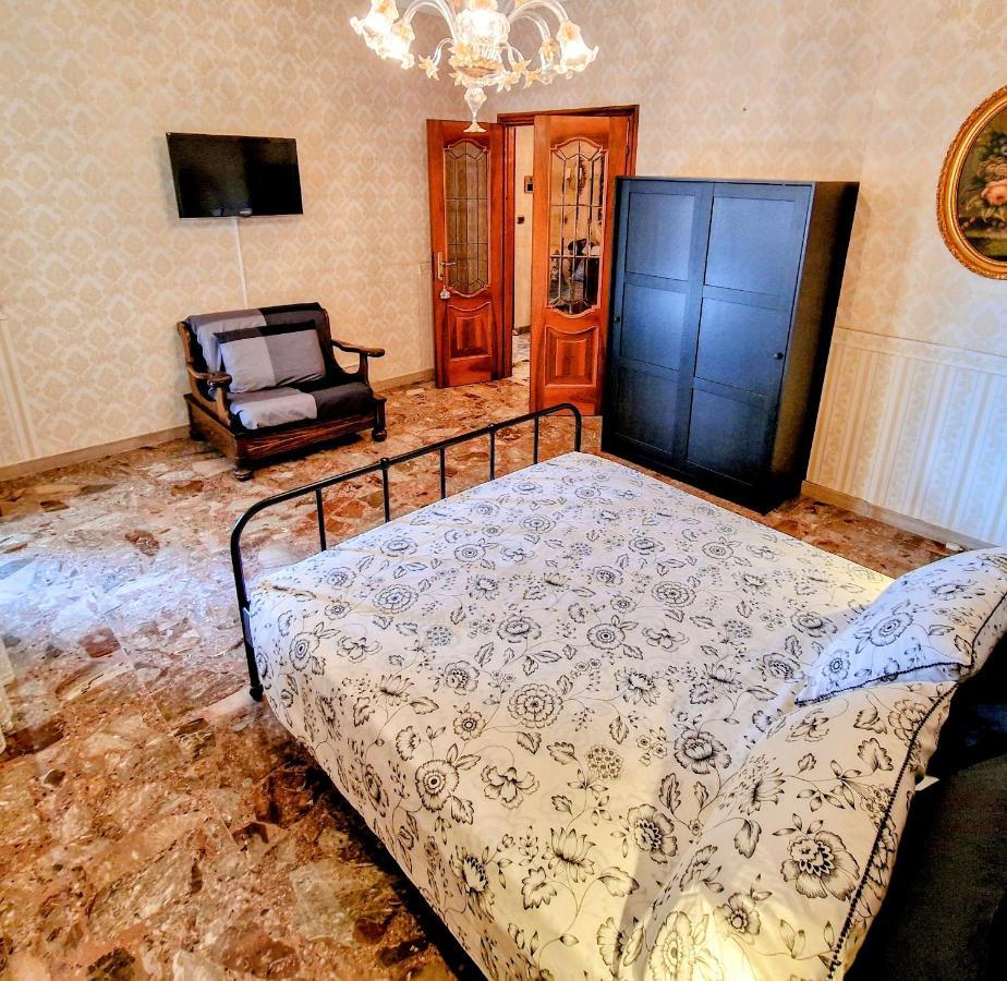 Grazia Guesthouse Roma Esterno foto